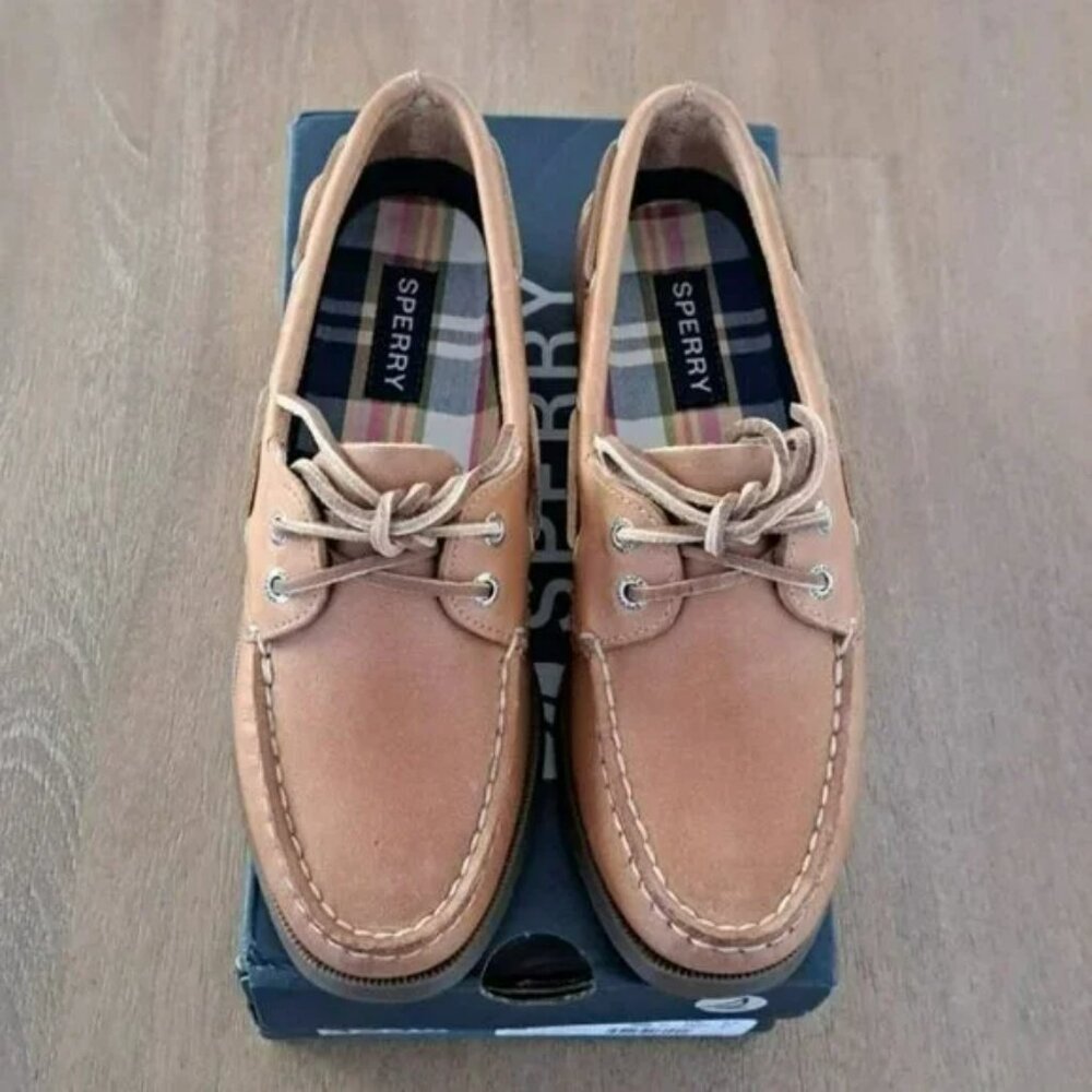 Sperry Authentic Original™ 2 Eye Boat Shoe-Color: Tan/Bronzer - Size: Women 6.5 - Picture 2 of 9